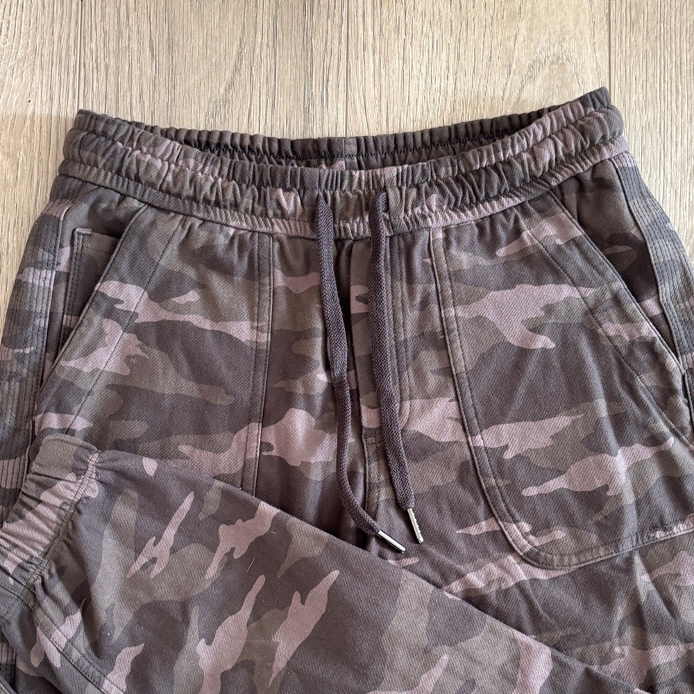 Athleta Camo Jogger Pants